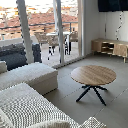 Apartment Bleu Azur